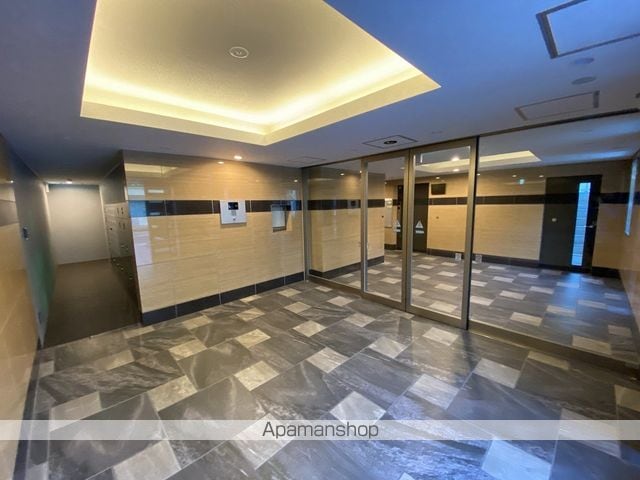 小田急伊勢原駅前マンションの内装写真
