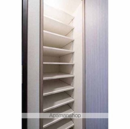 東京都新宿区百人町１丁目[2DK/37.45m2]の内装