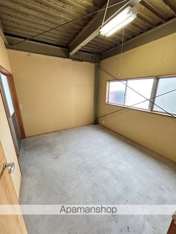 浜松市中央区 2階建 築49年の内装写真