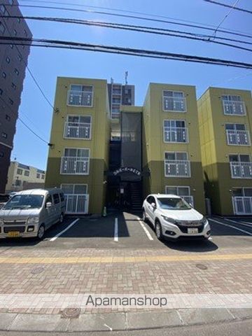 シルバーパールSTRの外観写真