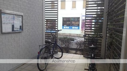 レオパレスグランディル[1K/20.28m2]のエントランス2