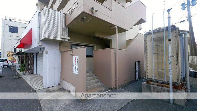千福コーポの玄関写真