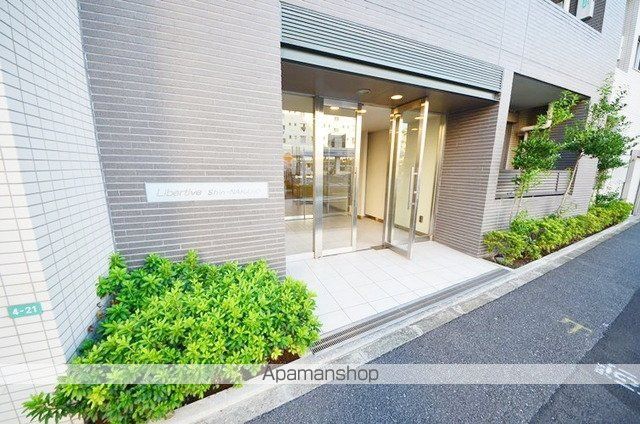 ラクラス新中野の外観写真