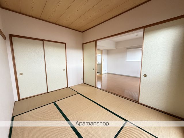 マンションベルシーの内装写真