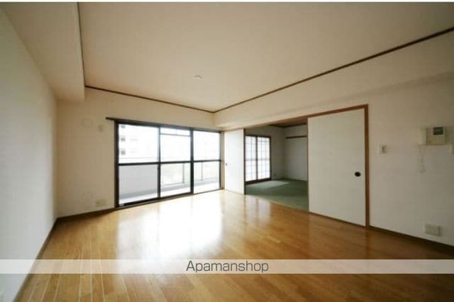 アーベインルネス別府1号棟の内装写真