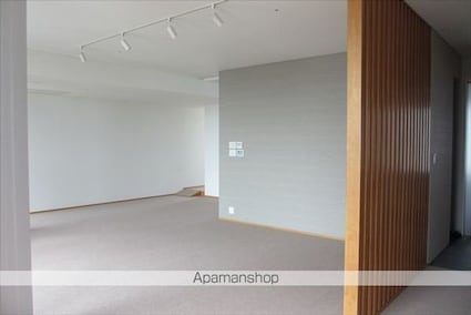 和歌山県和歌山市十番丁[2LDK/141.45m2]のリビング・居間