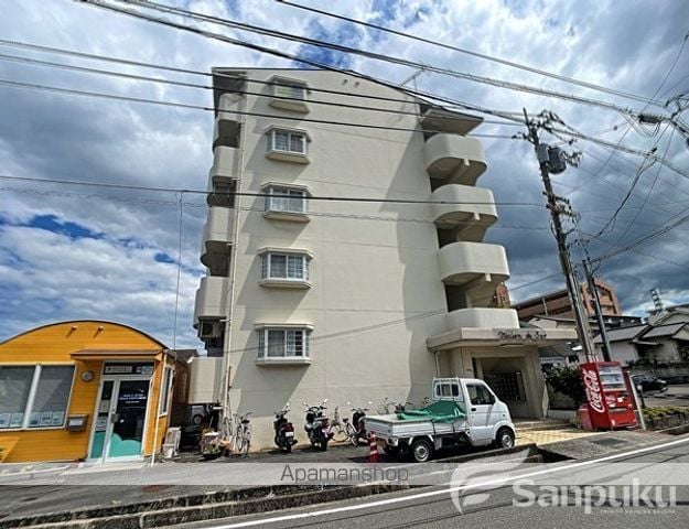 メゾン・ドゥ・シューの外観写真