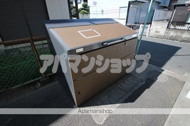 シャルマンドミール霞ヶ関の玄関写真