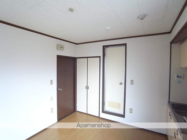 ハイツ紫峯の内装写真