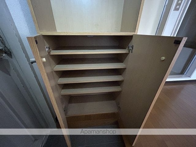 OSビルの内装写真