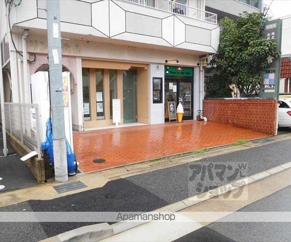 リンツ北山の玄関写真
