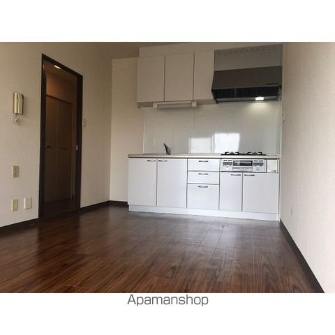 グランドハイリス上社の内装写真