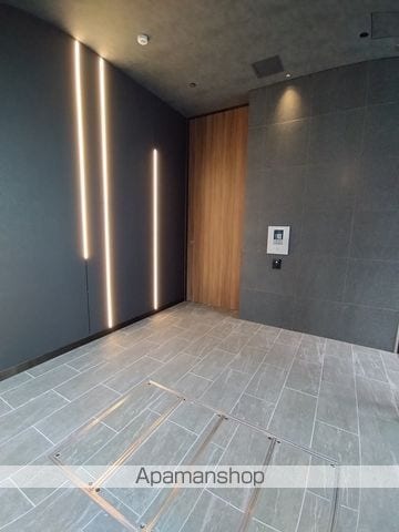 ルフォンプログレ堺筋本町タワーレジデンスの玄関写真