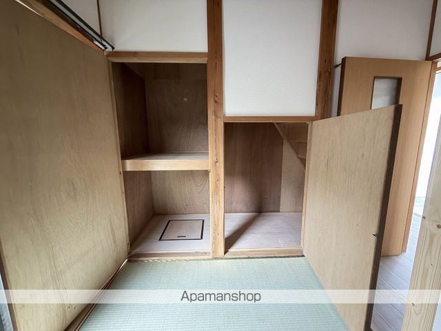 鳥取市 2階建 築48年の内装写真