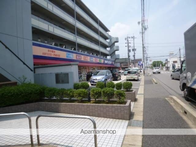 ベルニシキN棟の玄関写真