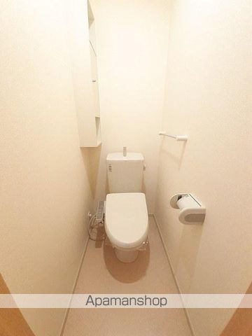 クリスタル Eの内装写真