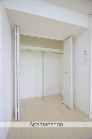 クロスレジデンス大阪新町の内装写真
