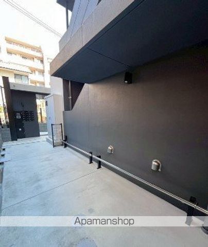 アルメノア西新の玄関写真
