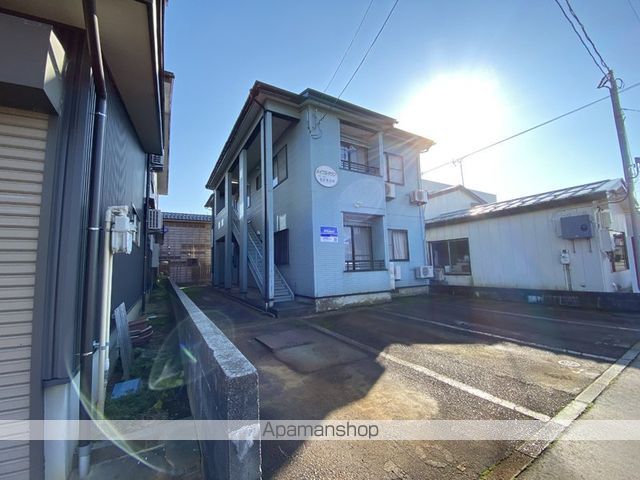 メイプルタウンの外観写真