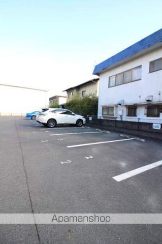 レオパレスセピアコートの外観写真