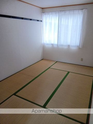 ホワイトハイツミサキIの内装写真