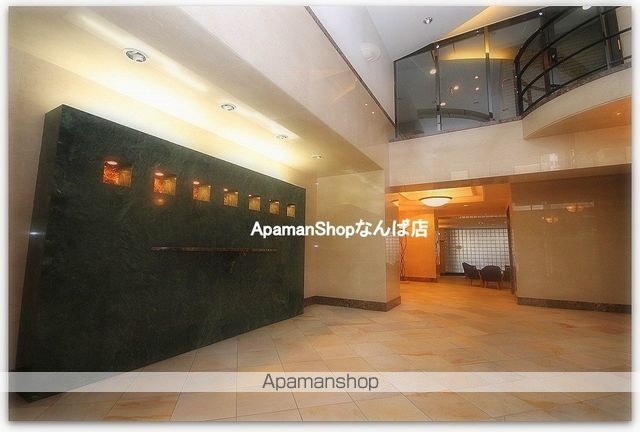 サムティ本町橋の玄関写真