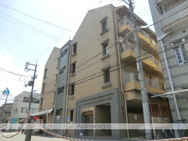 第三東ビルの玄関写真