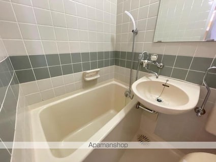 プチメゾン片原町[1R/18.44m2]のバス