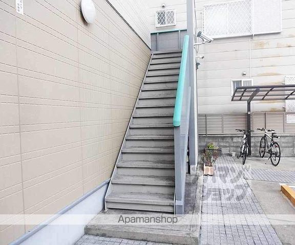 プランタン2000 A棟の玄関写真