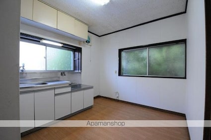 八反田コーポ１号棟[4K/82.5m2]のリビング・居間