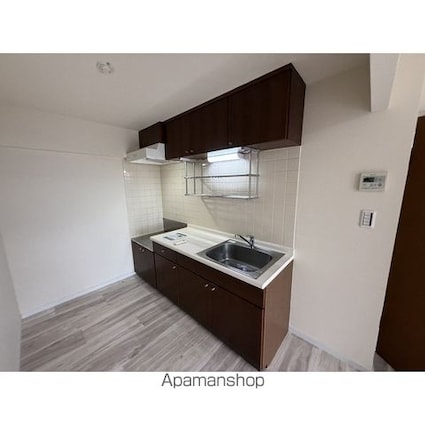 松岡ビル[3LDK/69.59m2]のキッチン