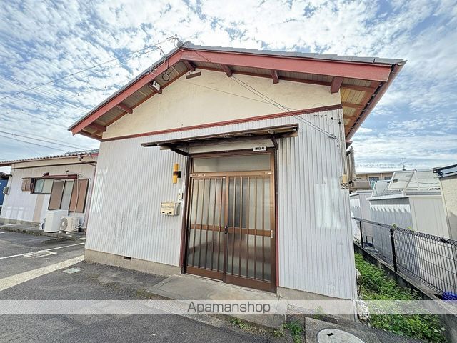長房アパート8の外観写真