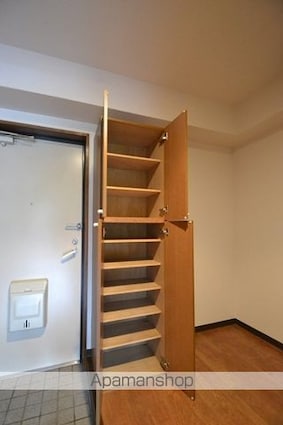 プラティーク川島[1K/25.51m2]の玄関