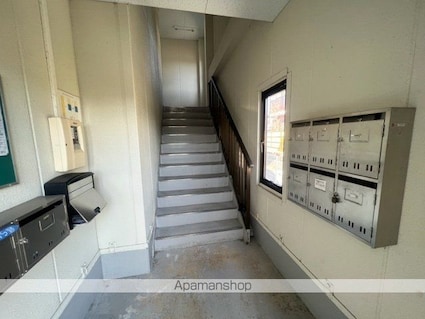 松ぼっくり[2LDK/77.64m2]のエントランス