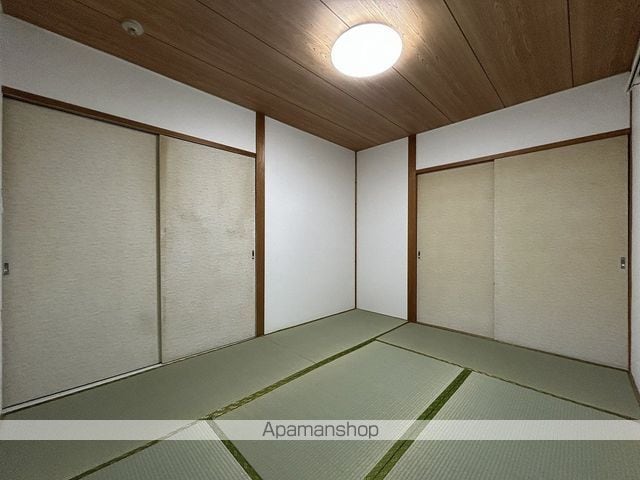 ロイヤルハウス富丘Aの内装写真