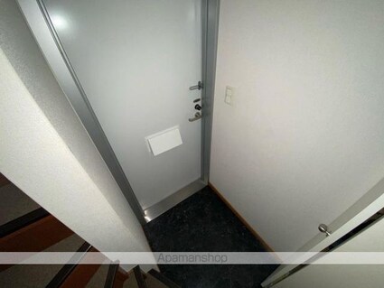 アヴニール元山[1K/28.15m2]の玄関