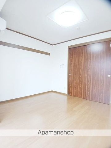 ラシーヌ弐番館の内装写真