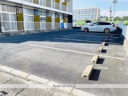 レオパレスアプリコット[1K/19.87m2]の駐車場