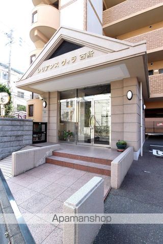 レリアンス・ヴィラ西新の玄関写真