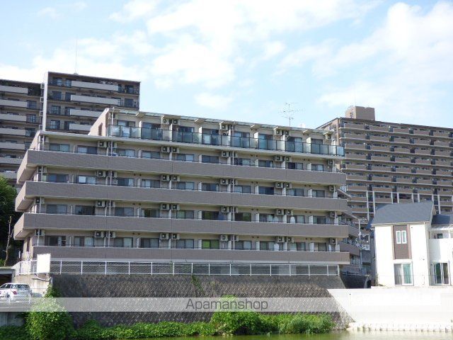 北大阪急行南北線 緑地公園駅 徒歩14分 5階建 築29年の外観写真