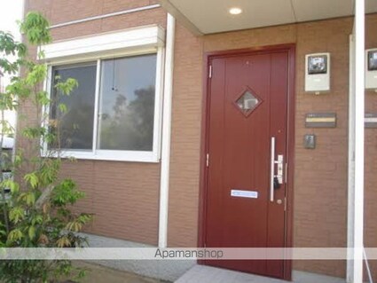 シャーメゾン西庄[2LDK/54.91m2]の玄関