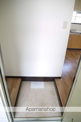 センチュリー芳田Ｂ棟[3DK/43.8m2]の玄関