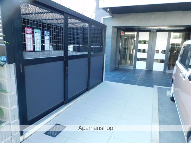 GRANDUKE千代田REGARIAの玄関写真