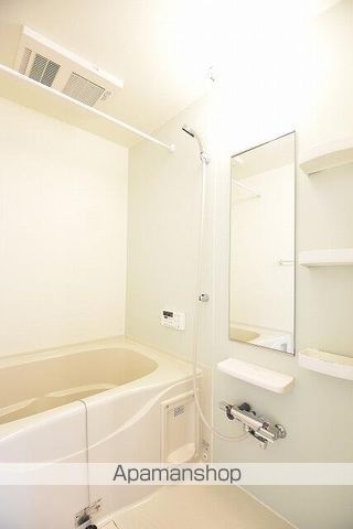 QーフロンティアIIIの内装写真