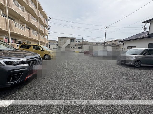 マンション金丸の外観写真