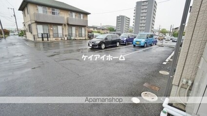 岡山県倉敷市西中新田[2LDK/58.1m2]の駐車場2