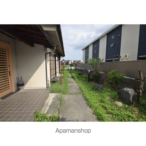 安城市明治本町戸建の玄関写真