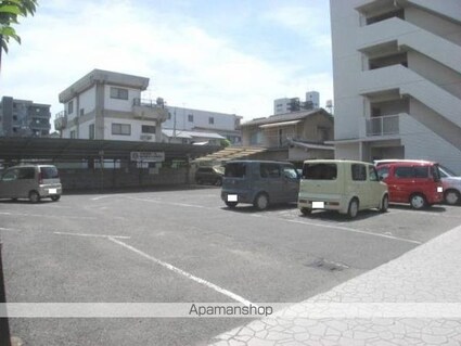 ファーストビル渡部[3DK/50.08m2]の駐車場