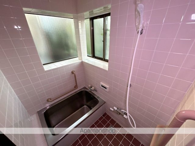 寺尾貸家3階建の内装写真