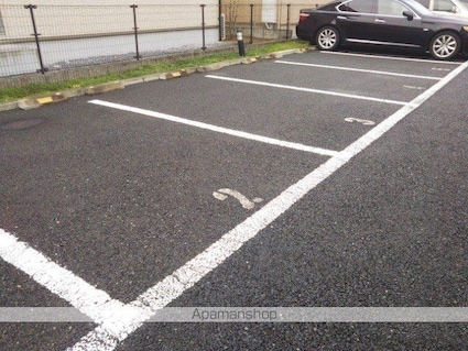 レオパレスめぐみ[1K/20.81m2]の駐車場